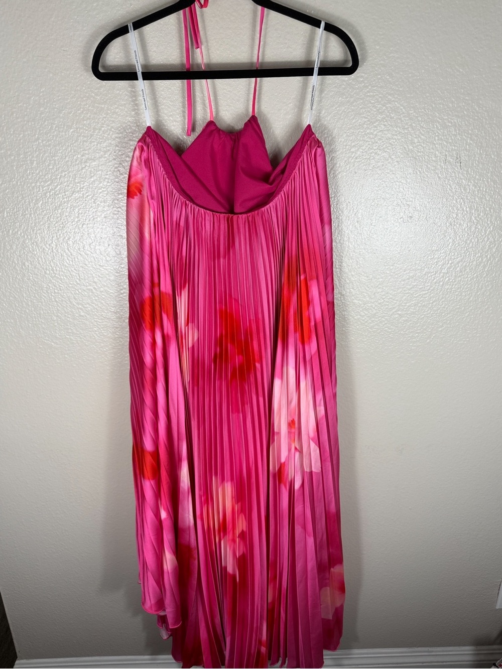 Lovers and Friends Gia Maxi Dress in Pink Floral Multi - Picture 9 of 15